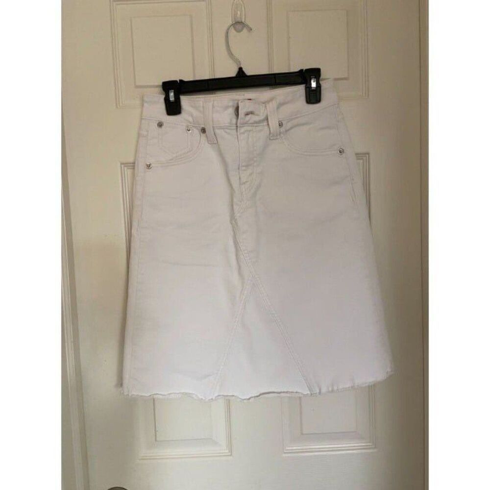 Levi White Jean Skirt (Size 4)